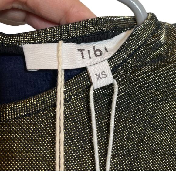 Welcome to my closet! - Picture 10 of 13